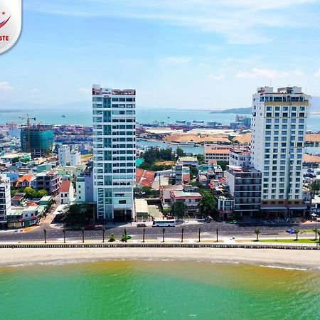 Vietnam Taste Hotel Quy Nhon - Beachfront エクステリア 写真