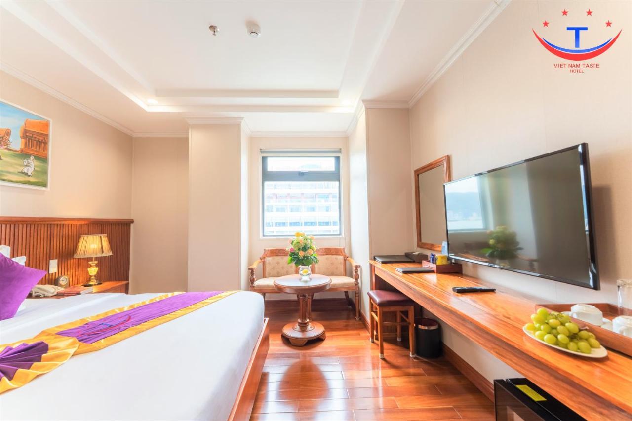 Vietnam Taste Hotel Quy Nhon - Beachfront エクステリア 写真