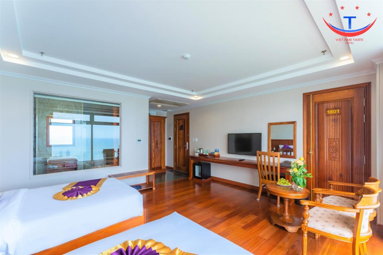 Vietnam Taste Hotel Quy Nhon - Beachfront エクステリア 写真